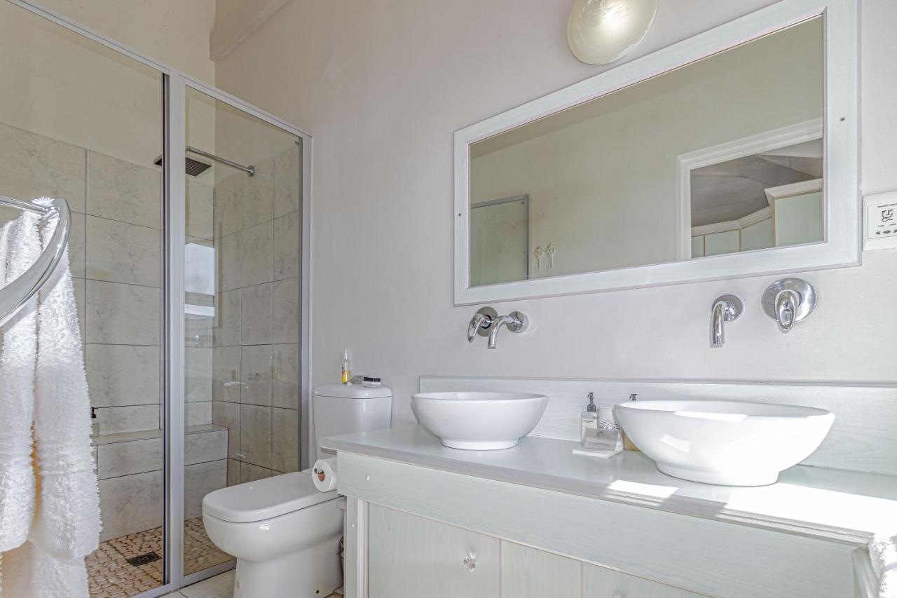 138 Marine Beachfront Guesthouse Hermanus Exterior foto