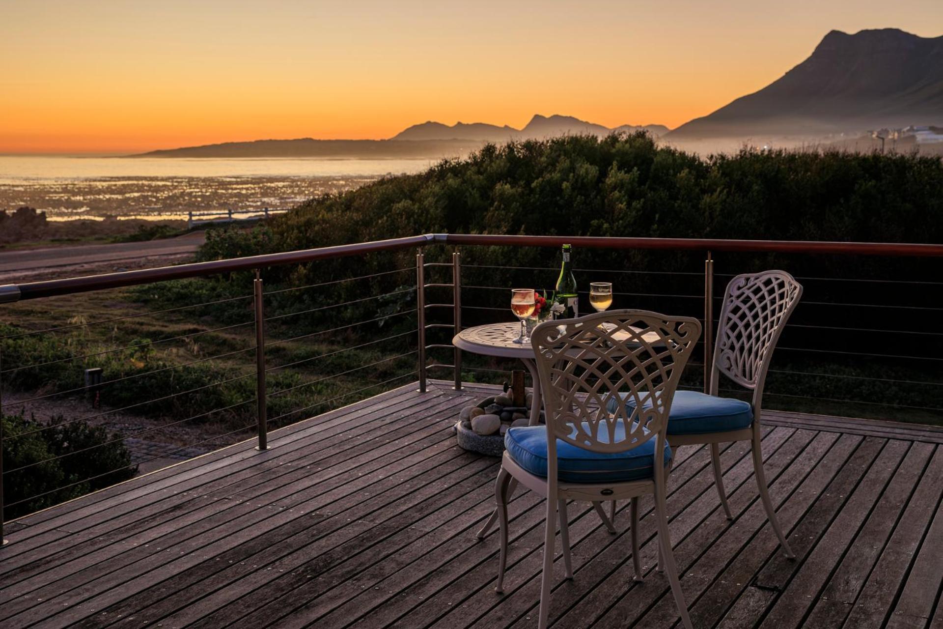 138 Marine Beachfront Guesthouse Hermanus Exterior foto