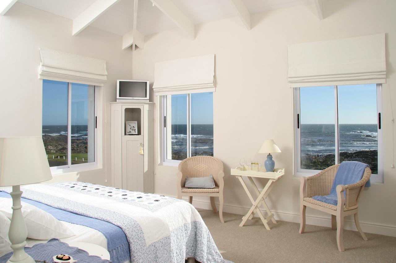 138 Marine Beachfront Guesthouse Hermanus Exterior foto